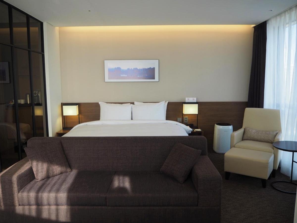 Ramada Encore By Wyndham Busan Haeundae Экстерьер фото