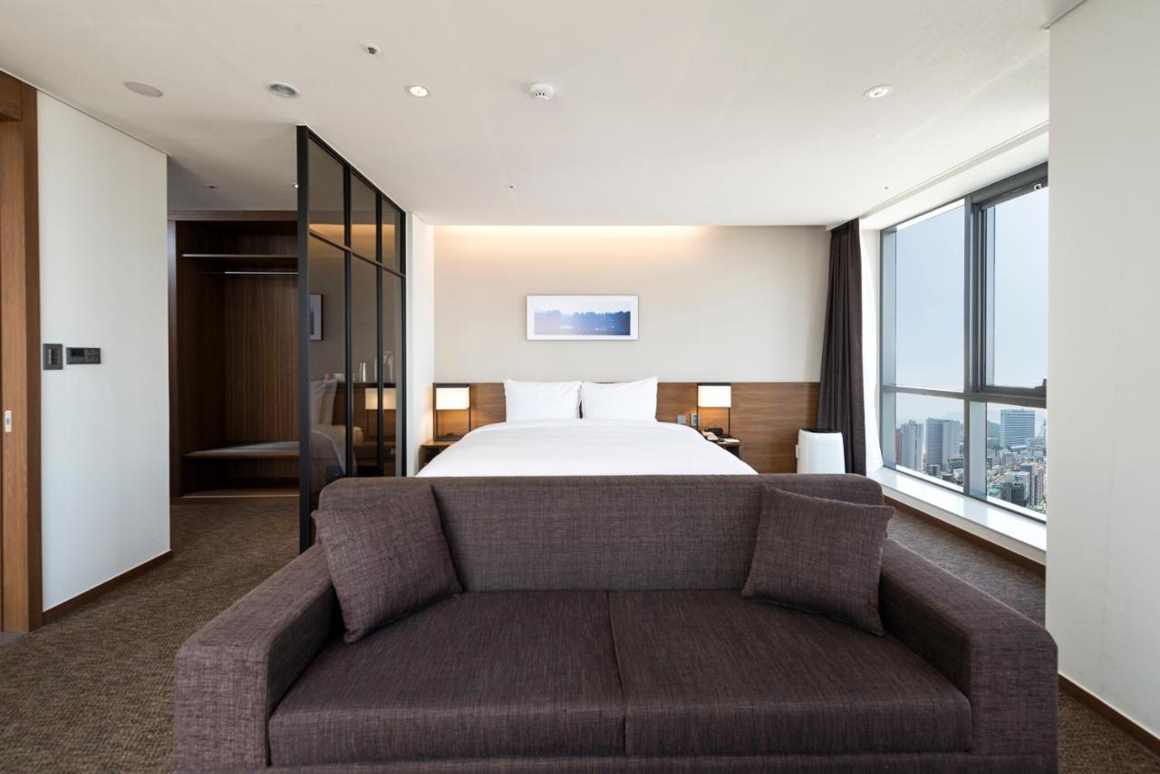 Ramada Encore By Wyndham Busan Haeundae Экстерьер фото